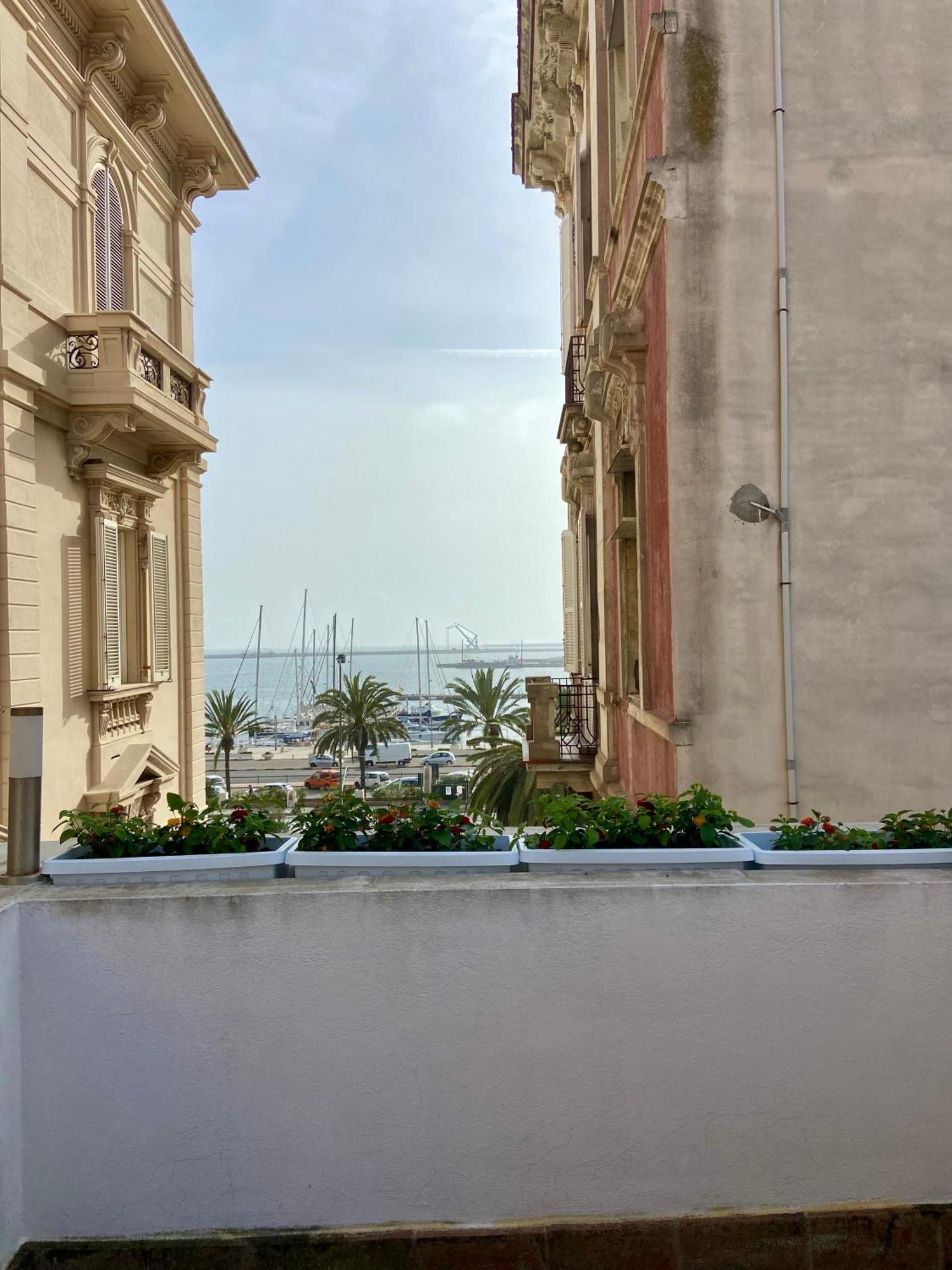 Vicomillesuites Cagliari Buitenkant foto